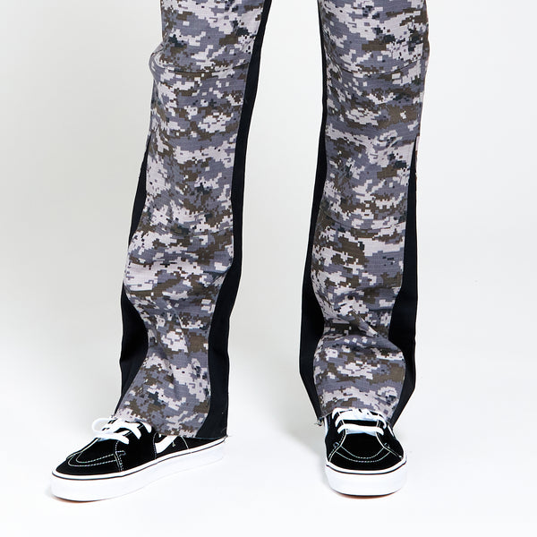 Washed Camo Flare Twill Pants Digi